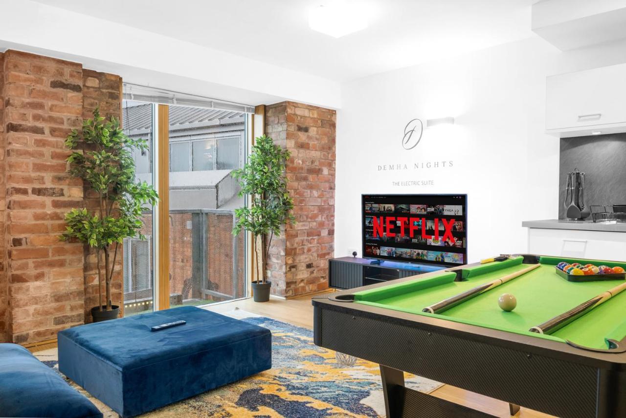 Snooker Table Apartment With 4 Beds And Free Parking Ковънтри Екстериор снимка